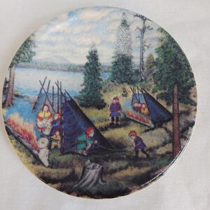 Arabia Finland Camp On Log Fire Plate 4.5 Inch 1984